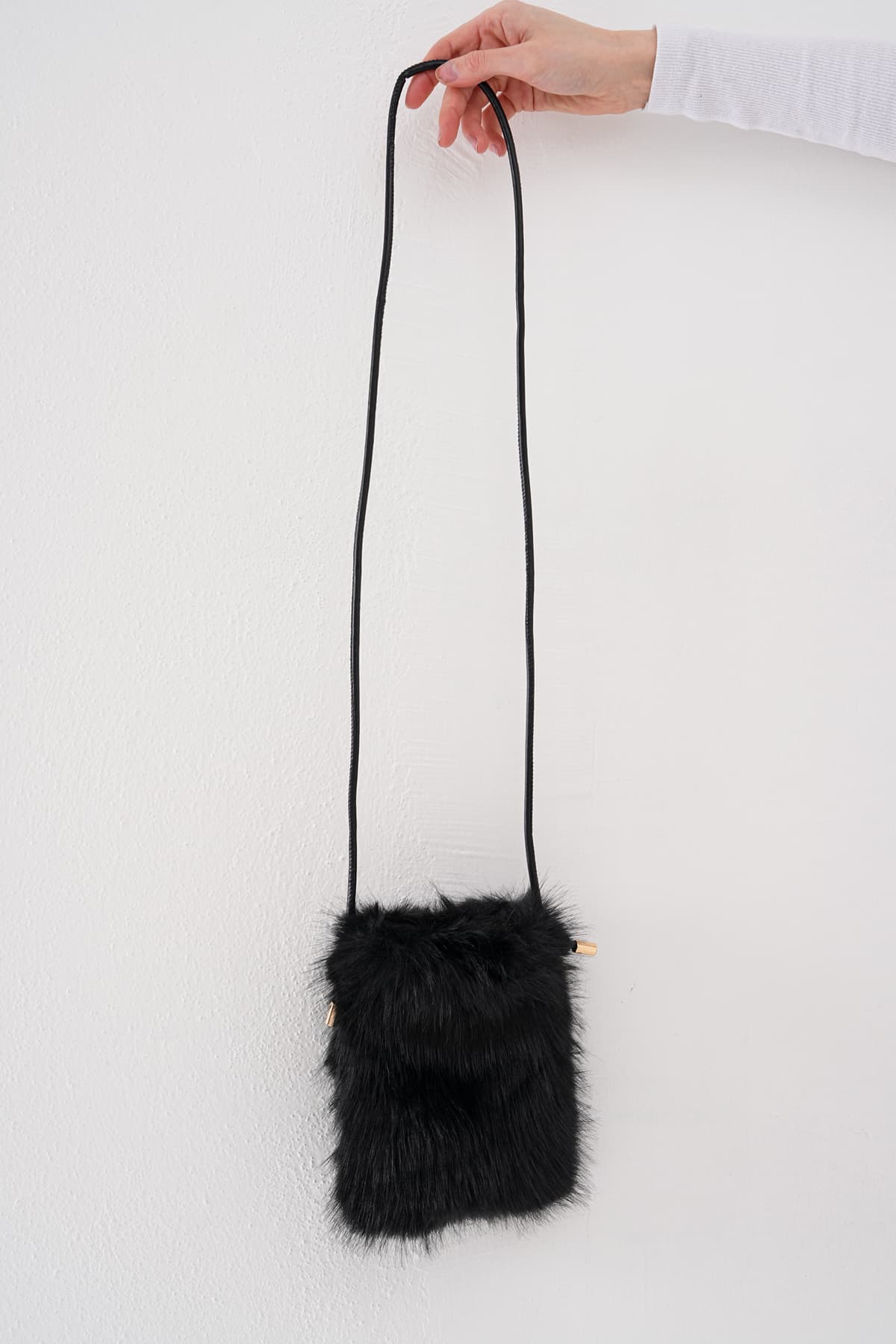 NWC-006 İçi Kadife Astarlı Siyah Mini Peluş Çanta görsel 4