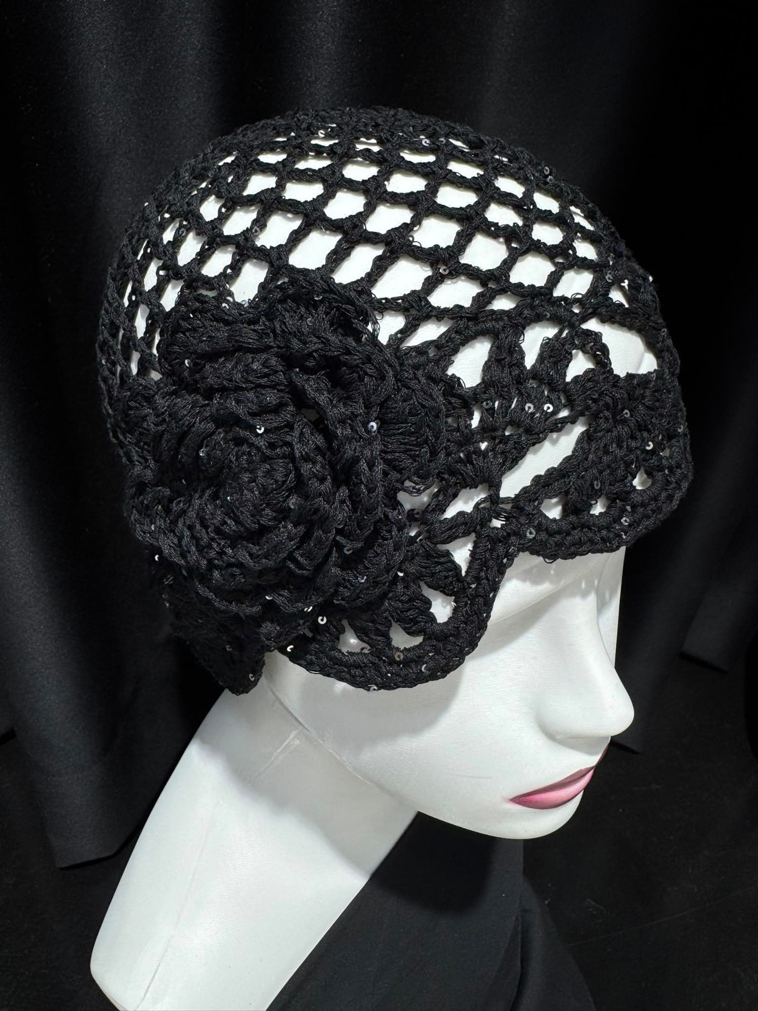 19088 Siyah Gül Desenli File Bandana Şapka Bere 17x25 cm görsel 3