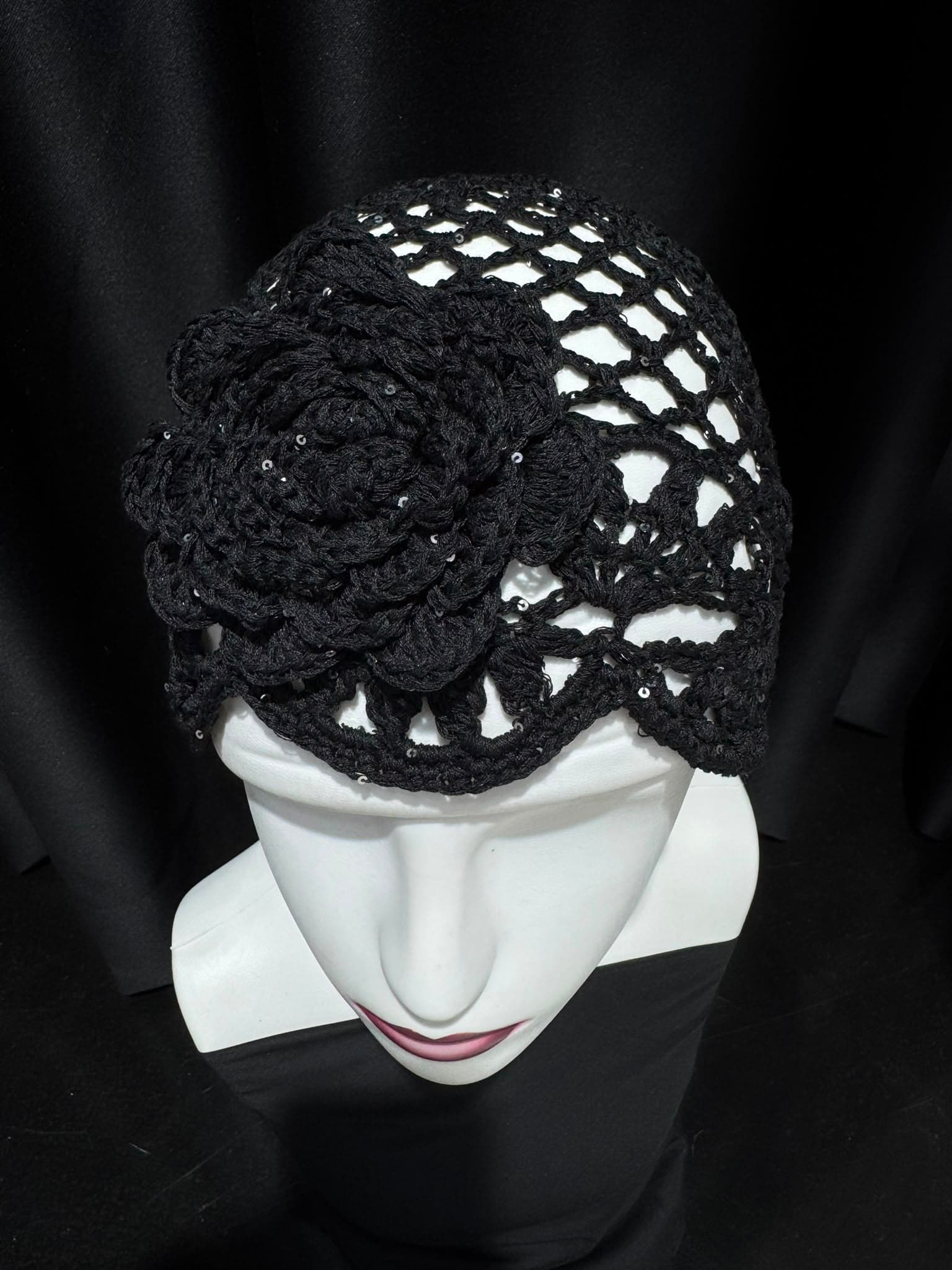 19088 Siyah Gül Desenli File Bandana Şapka Bere 17x25 cm görsel 5