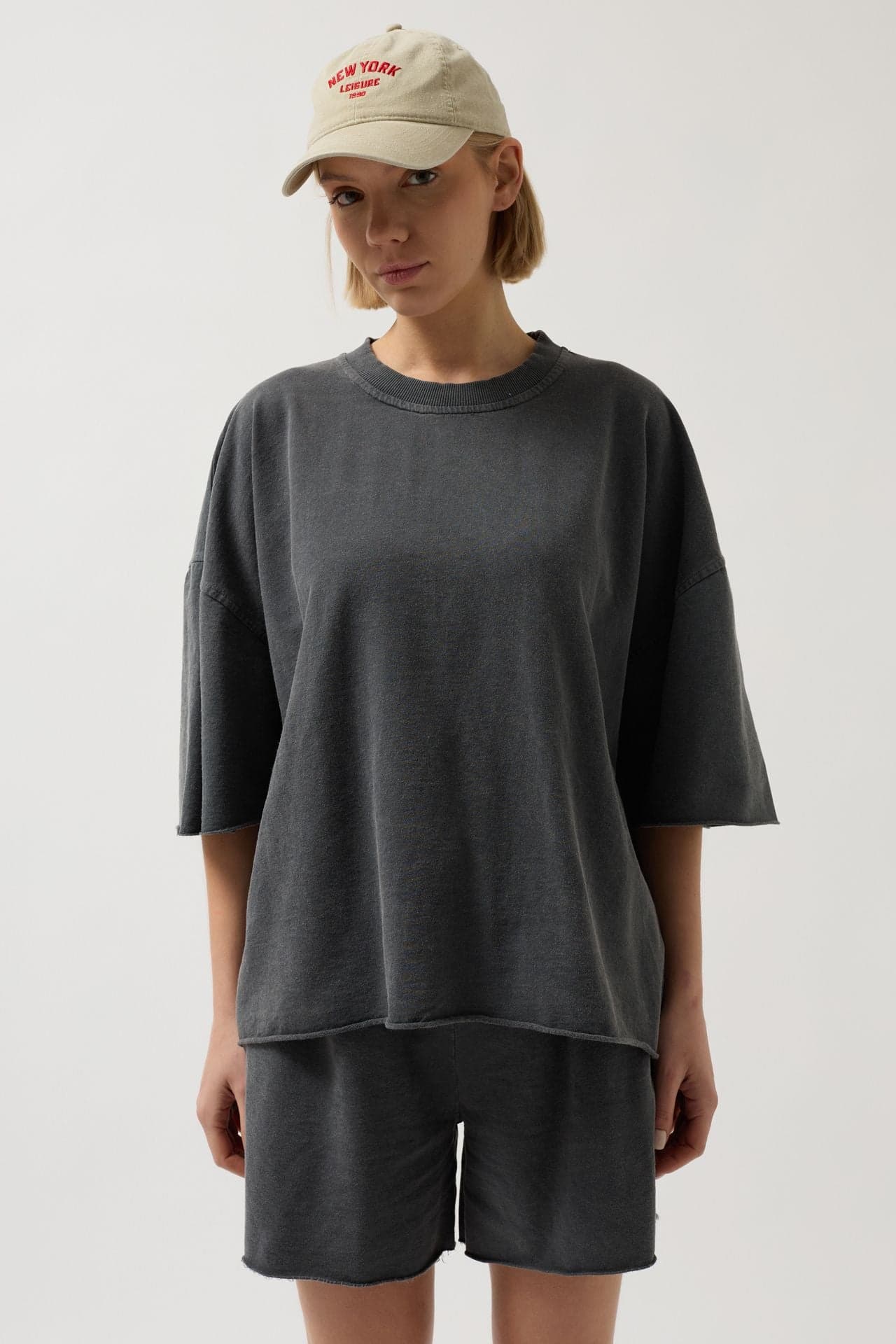 Oversize Lazer Kesim Bisiklet Yaka T-Shirt görsel 3