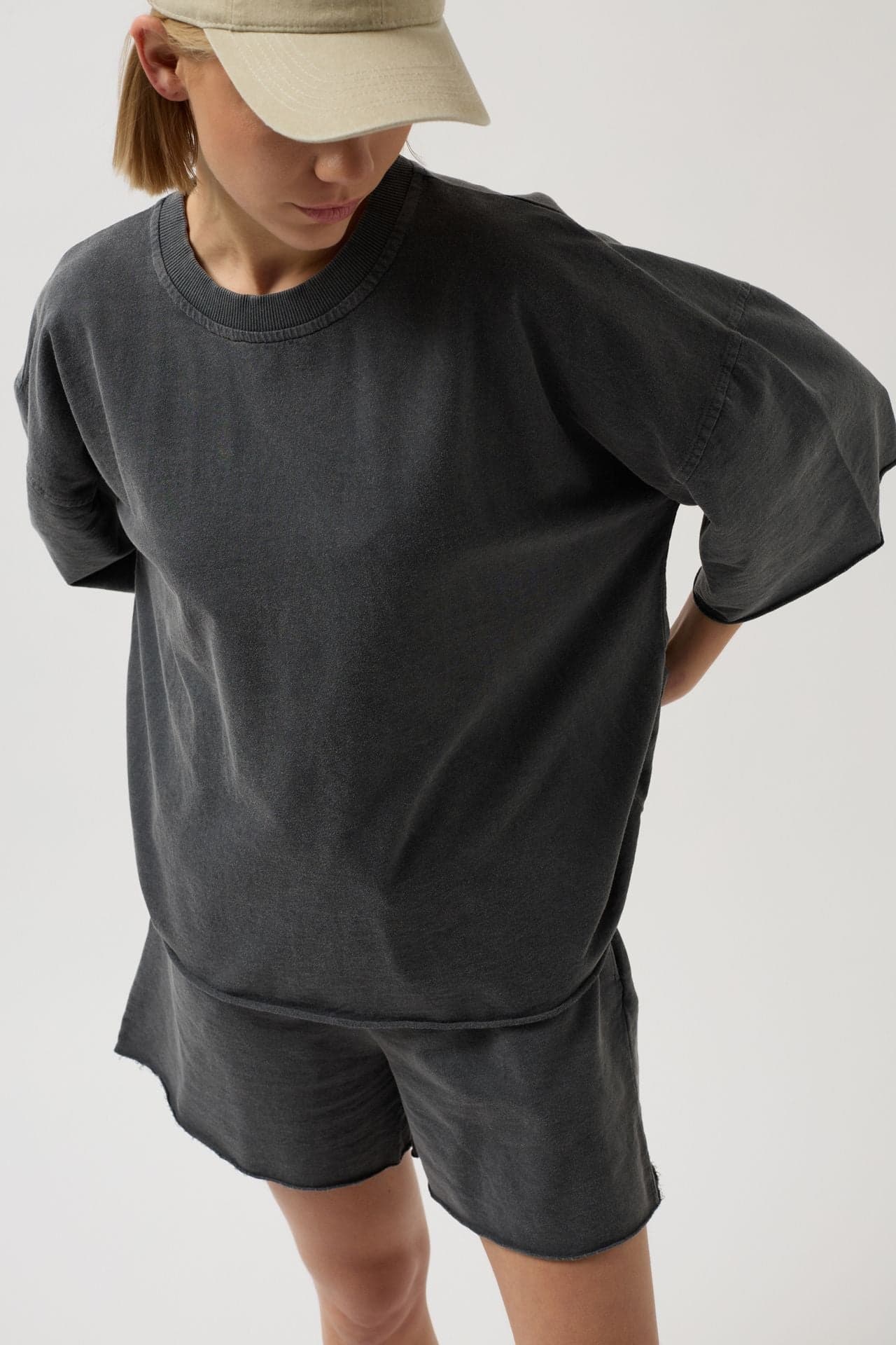 Oversize Lazer Kesim Bisiklet Yaka T-Shirt görsel 4