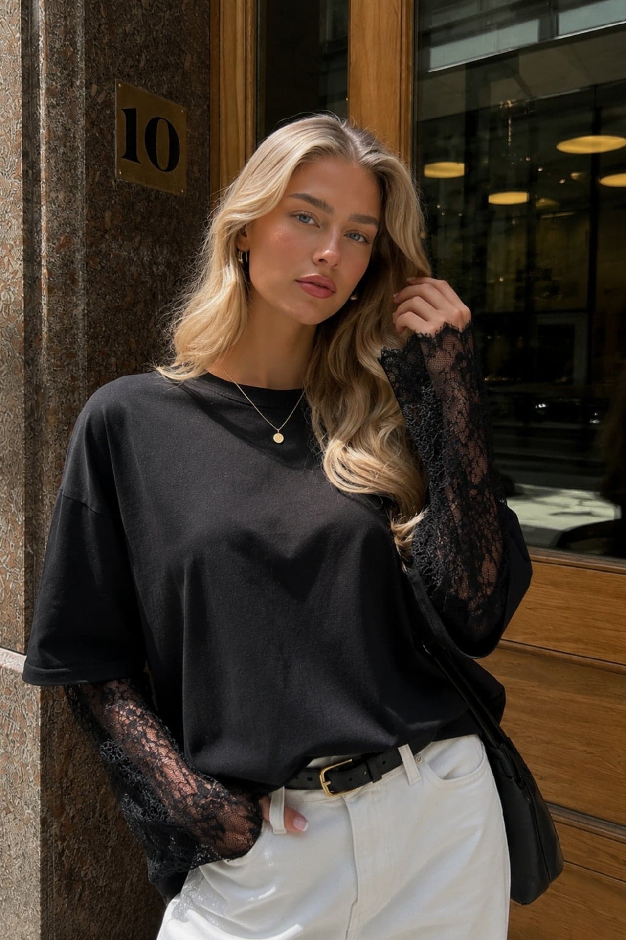 Bisiklet Yaka Kol Dantel Detay Oversize T-Shirt görsel 2
