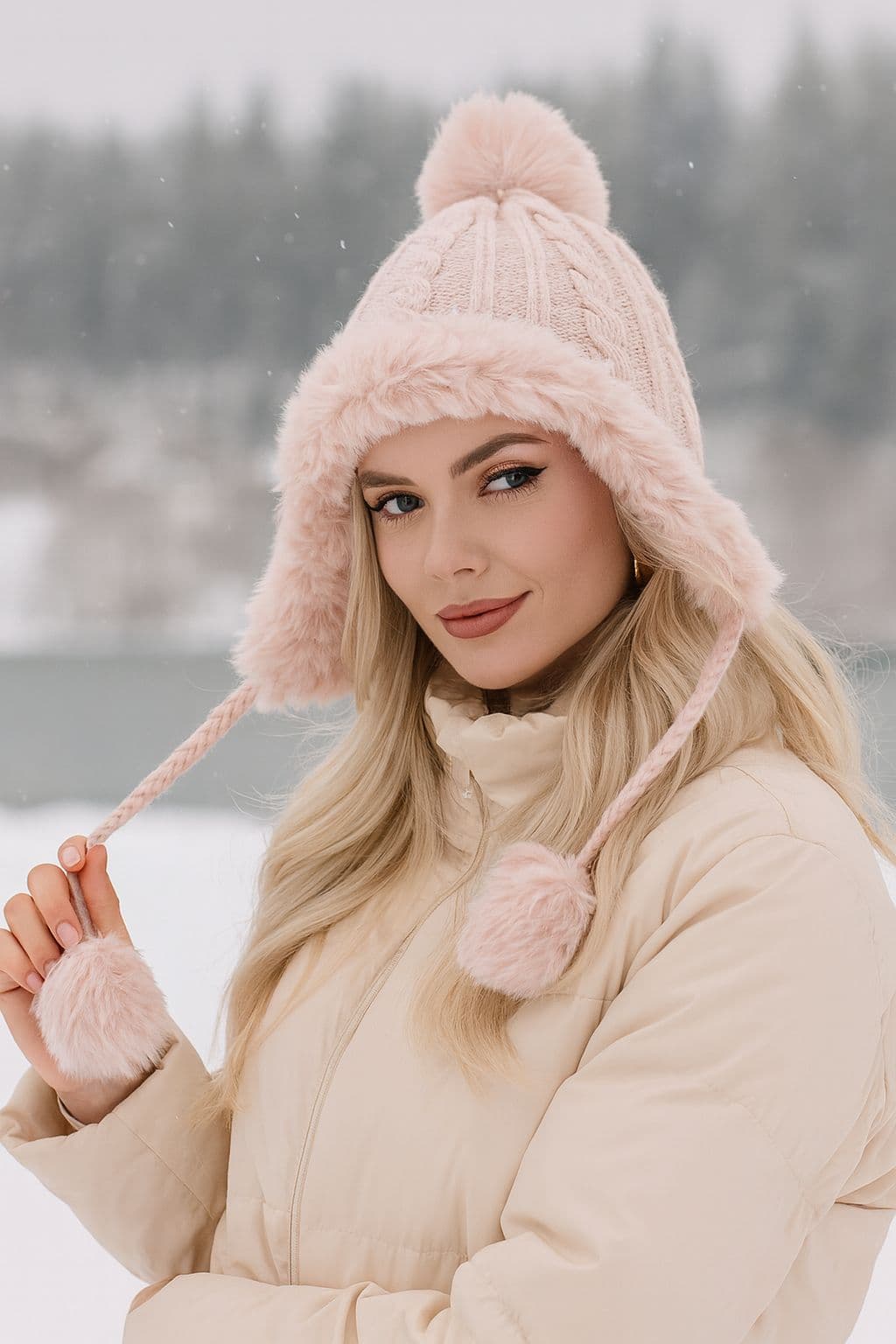 13515 Pembe Ponponlu Kulaklıklı Bere görsel 2