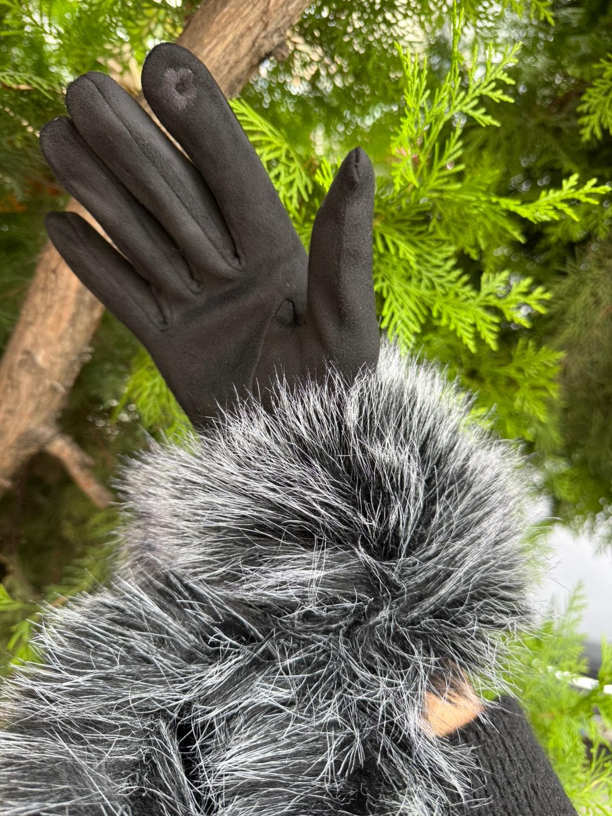 16035 Bileği Kürklü Siyah Deri Eldiven görsel 4