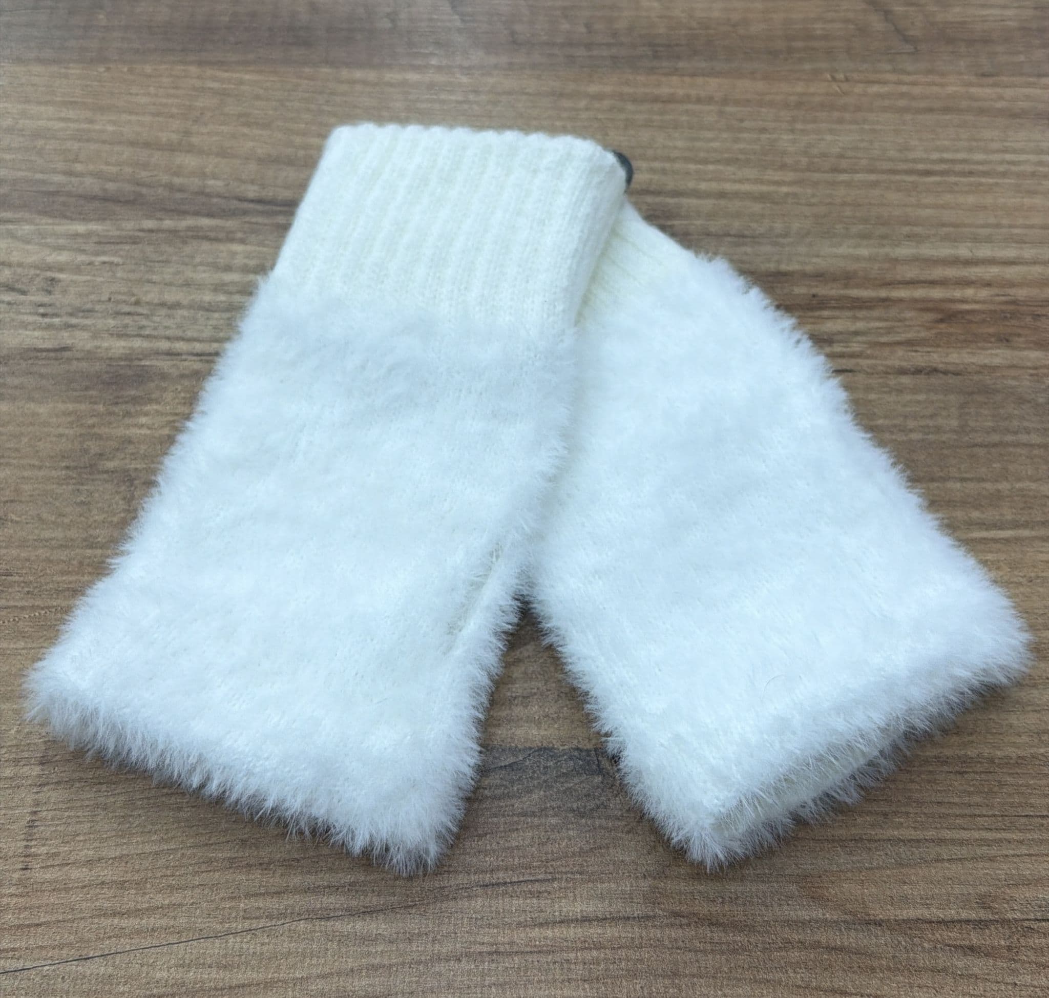 16027-1 Peluş Ekru Eldiven görsel 5