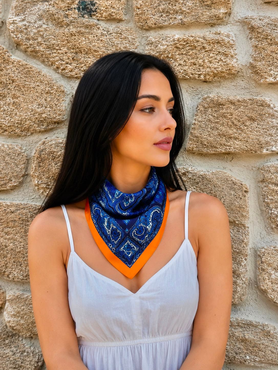 12438 Etro Desenli Saten Bandana Fular 50x50 cm görsel 3