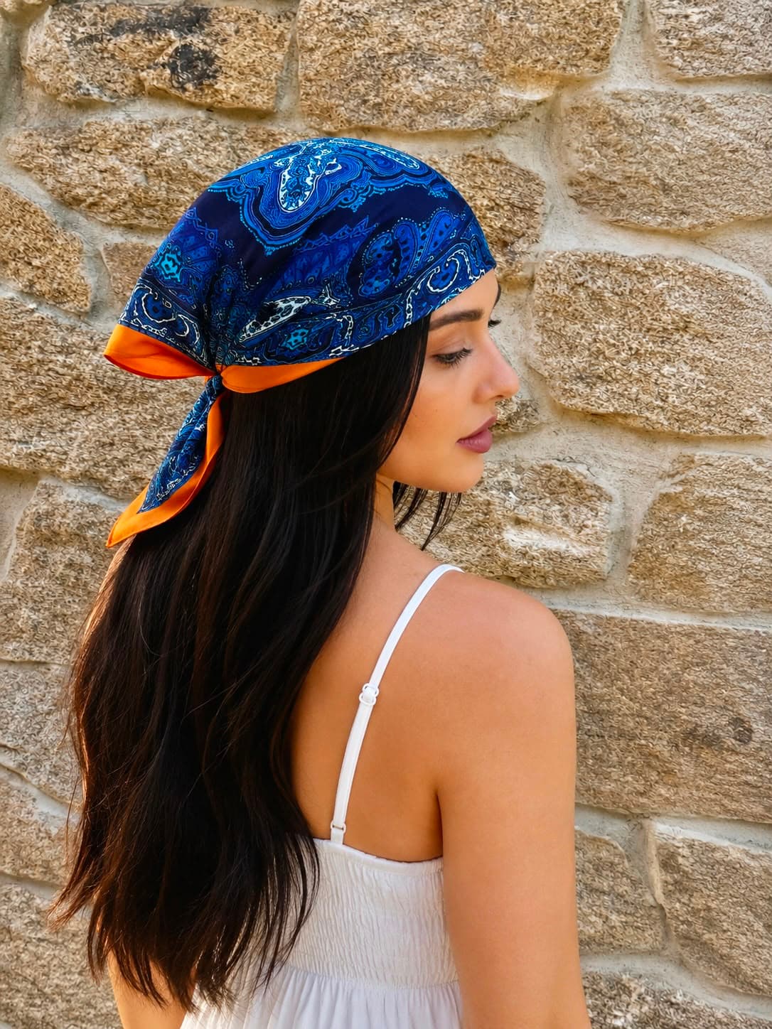 12438 Etro Desenli Saten Bandana Fular 50x50 cm görsel 4