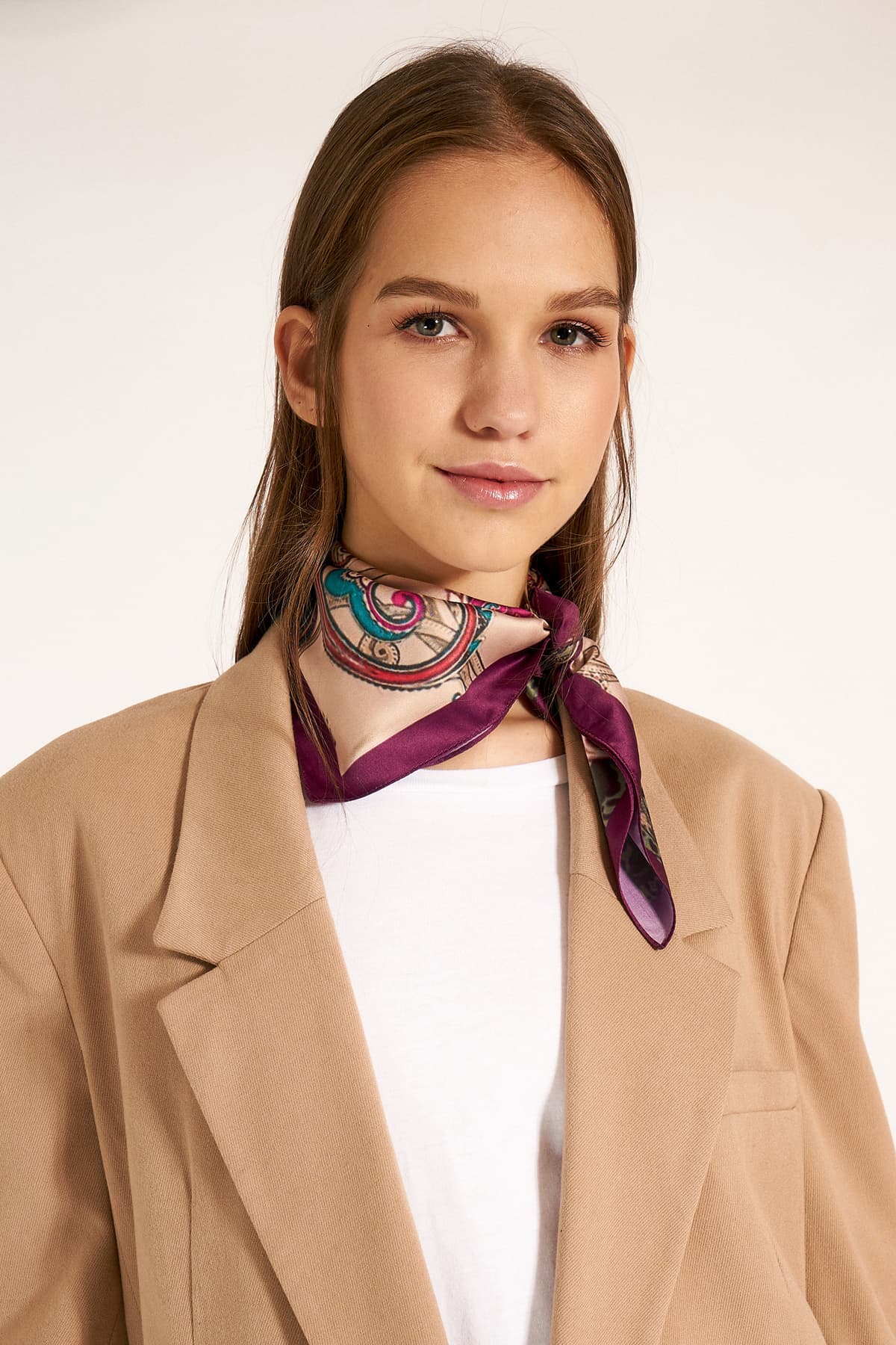 13458 Etro Desenli Mor Saten Bandana Fular 50x50 cm