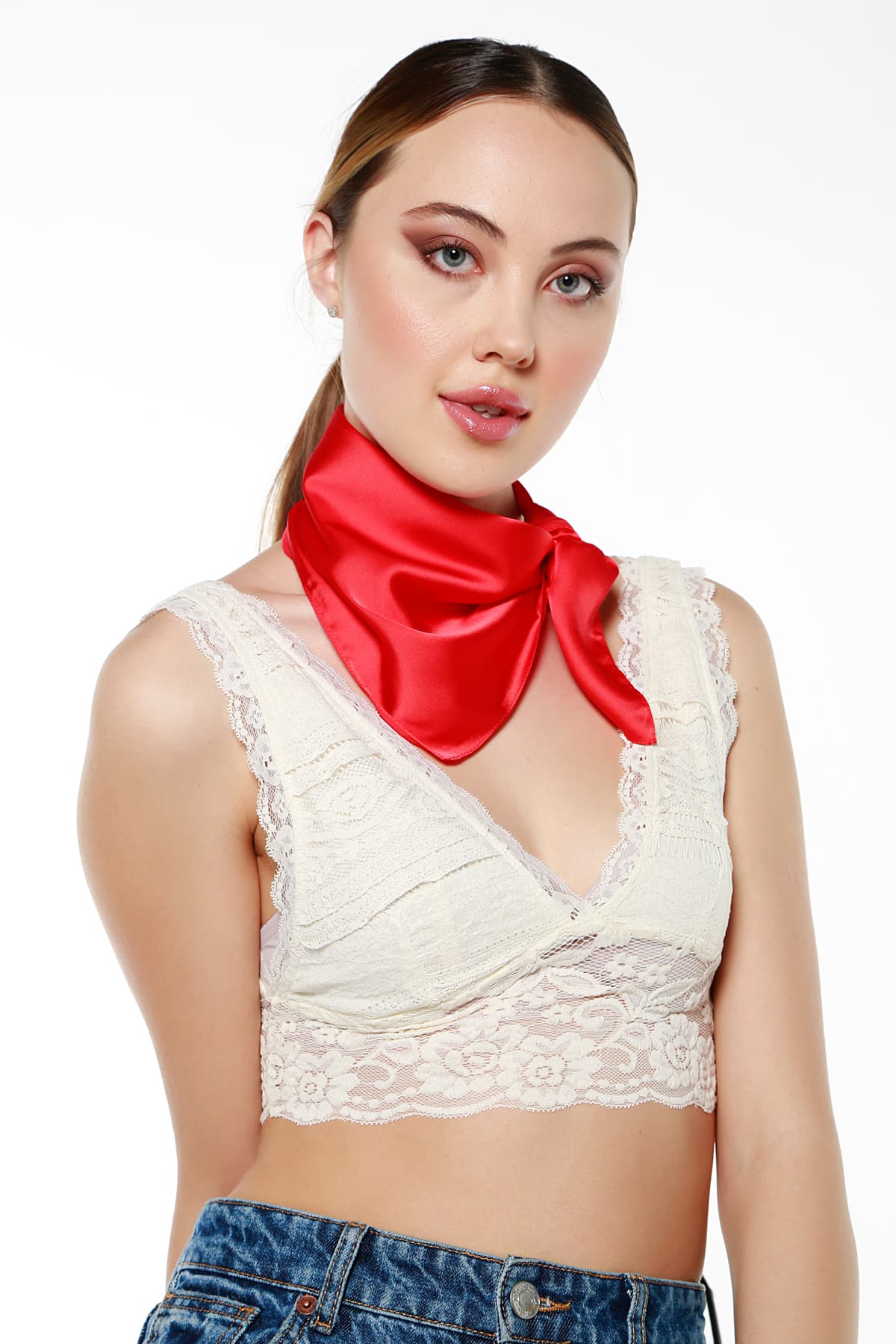 13731 Kırmızı Saten Bandana Fular 50x50 cm görsel 4