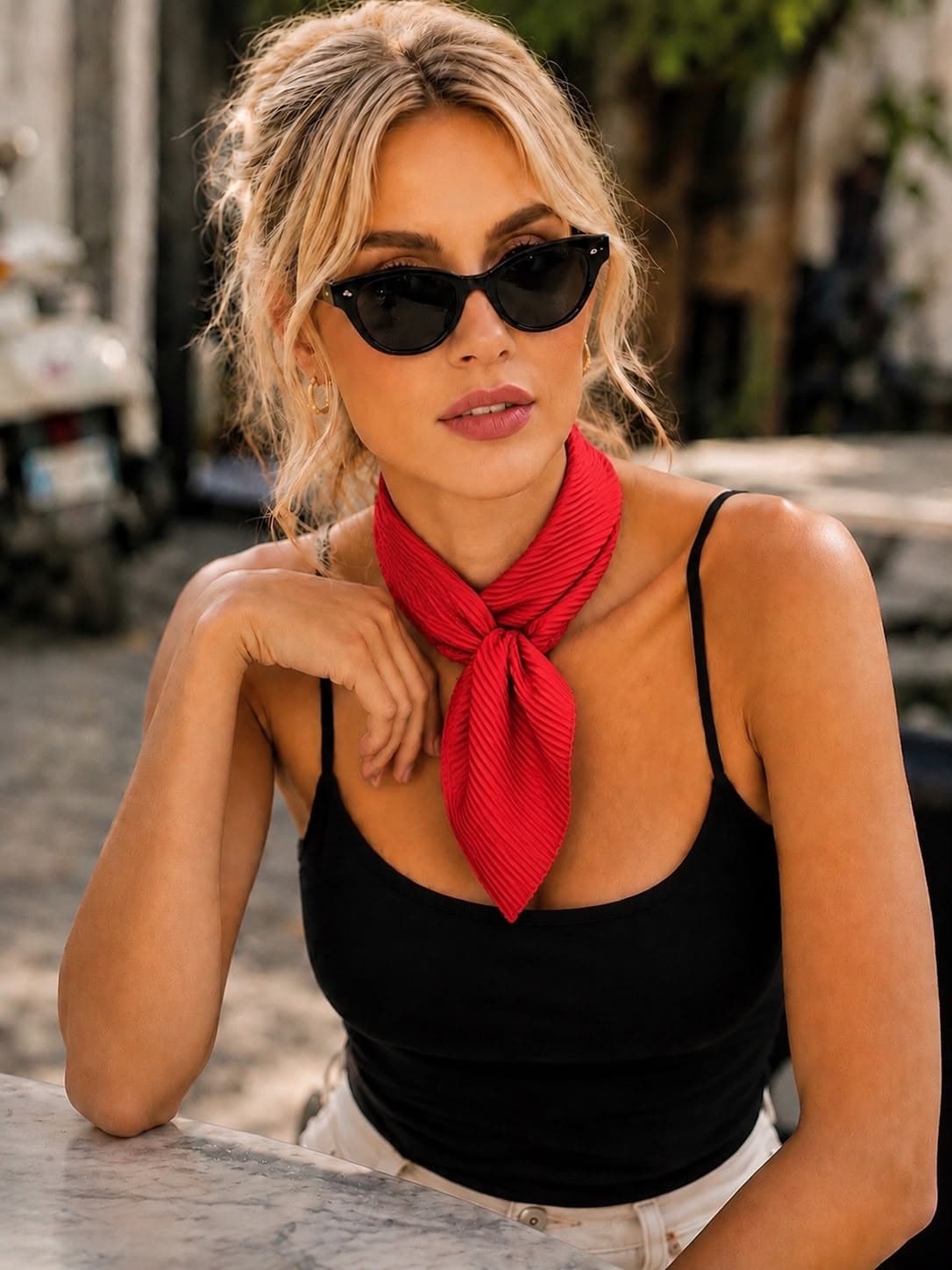 13731-1 Kırmızı Pliseli Saten Bandana Fular 50x50 cm