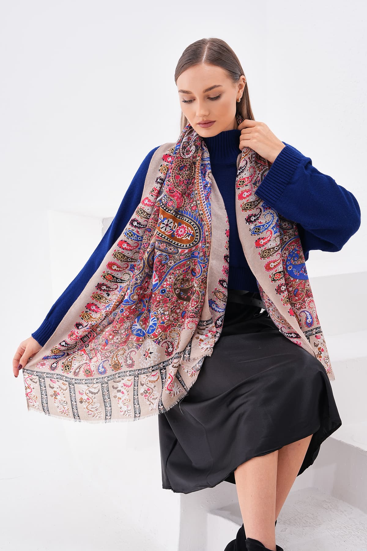 15176 Patchwork Desenli Bej Fransa Kumaşı Varaklı Şal görsel 5
