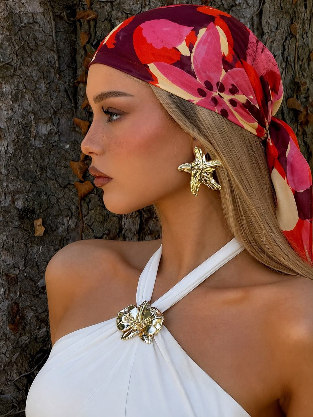 15317 Çiçek Desenli Kırmızı Saten Bandana Fular 50x50 cm görsel 2