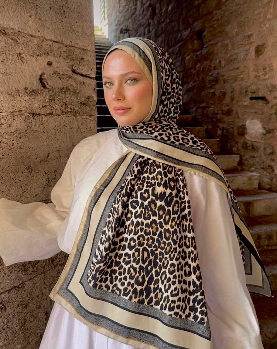 15392 Bej Leopar Desenli Şal 90x180 cm