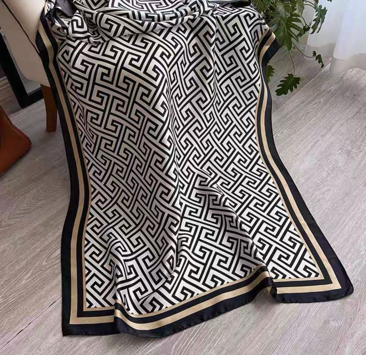15388 Desenli Siyah Bej Şal 90x180 cm görsel 3