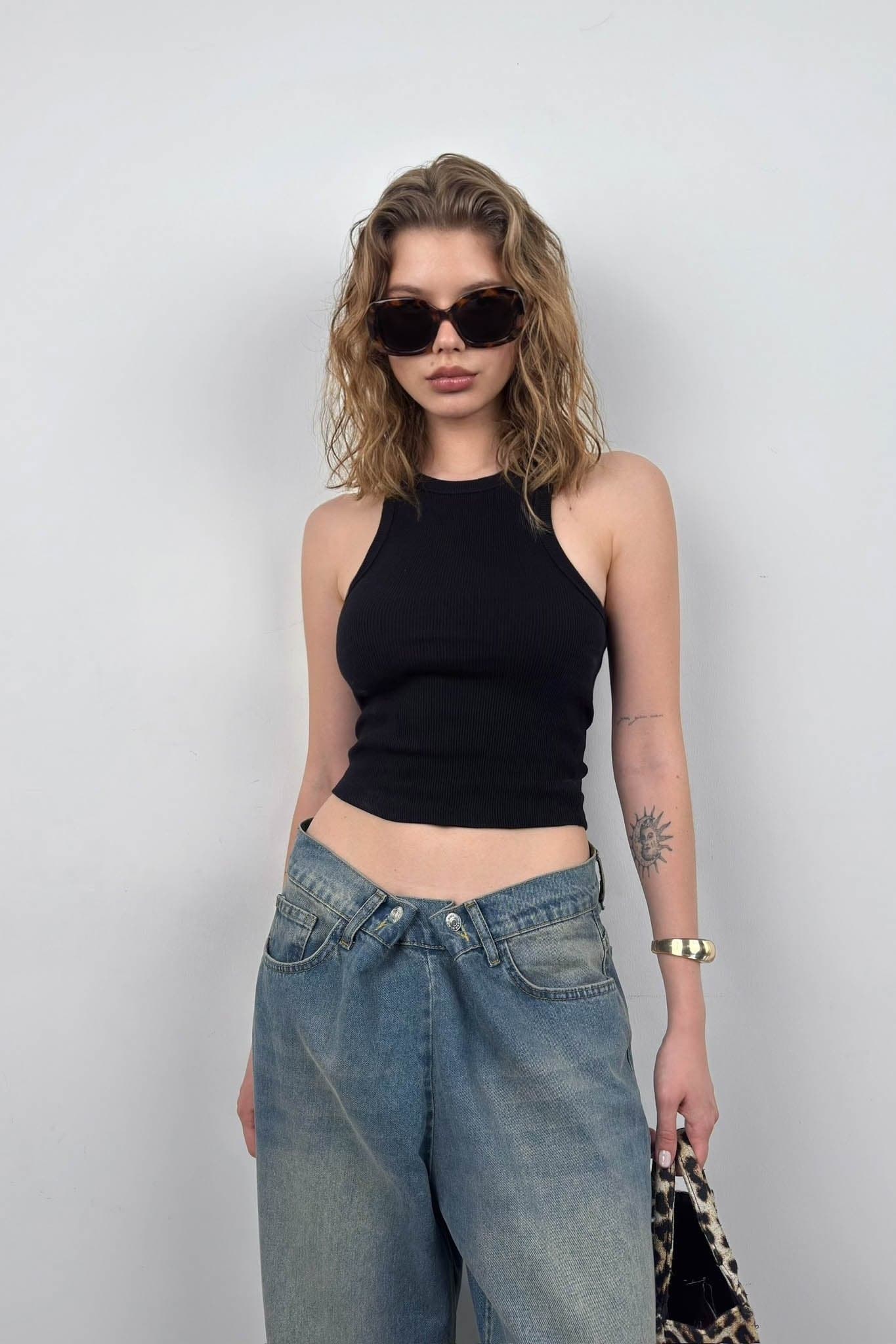 Halter Yaka Kolsuz Bluz görsel 2
