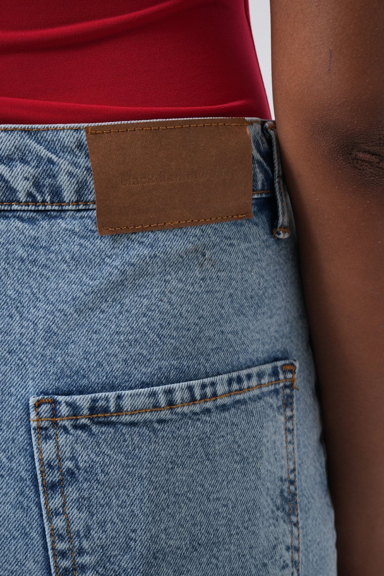 Yırtmaç Detay Denim Midi Etek görsel 6