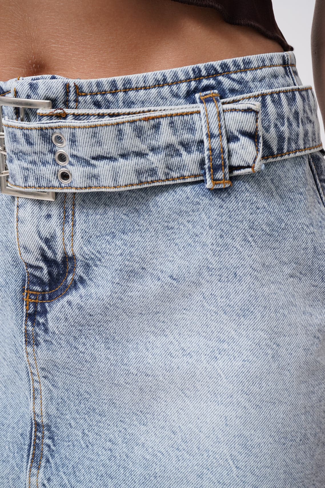 Kemer Detay Denim Mini Etek görsel 3