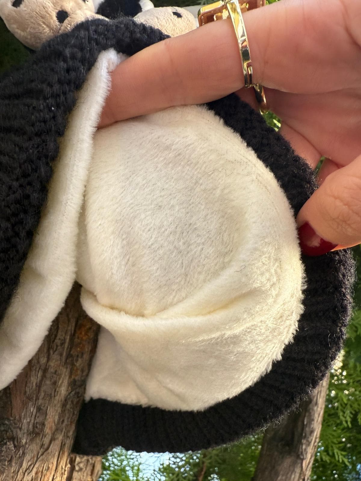 14636 İçi Polarlı Tavşan Kulaklıklı Siyah Teddy Kumaş Peluş Bere 5-12 Yaş görsel 4