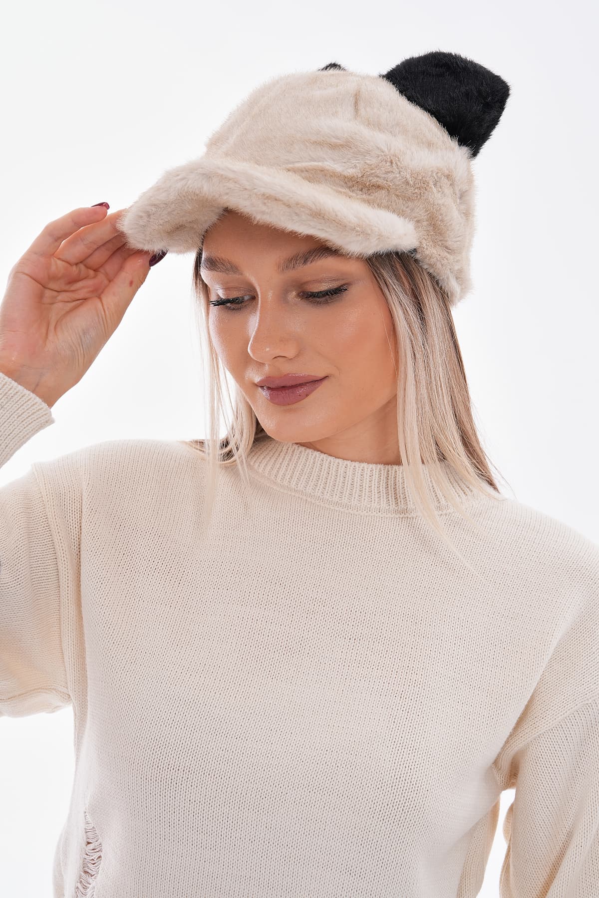 14666 Tavşan Kulaklıklı Bej Peluş Kep görsel 2