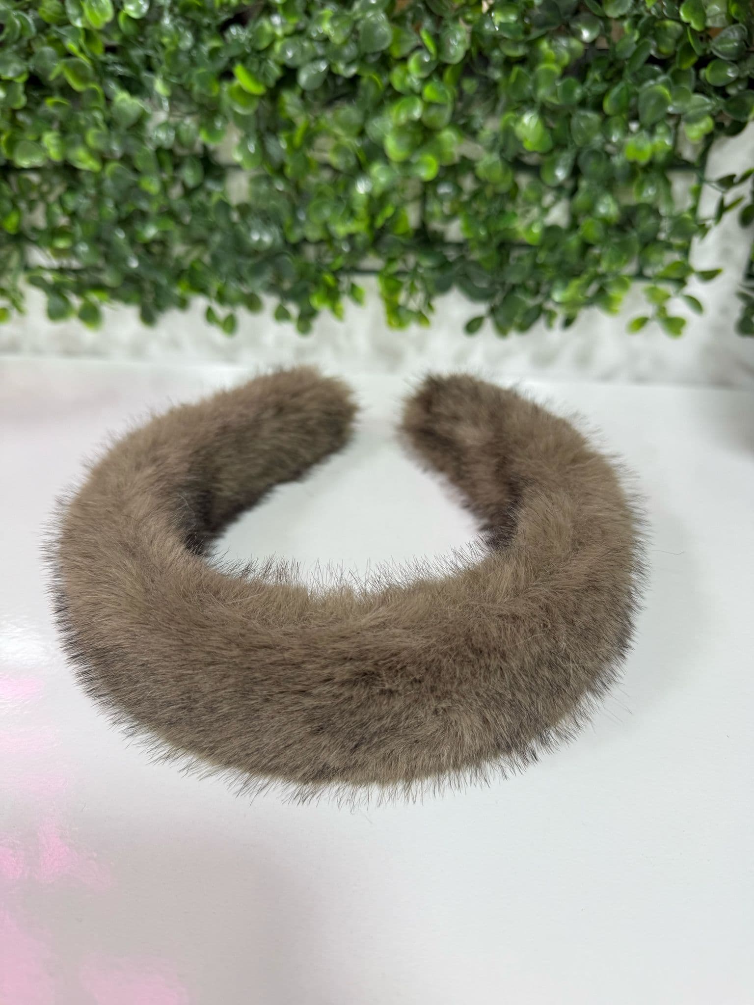 T14 Camel Peluş Taç