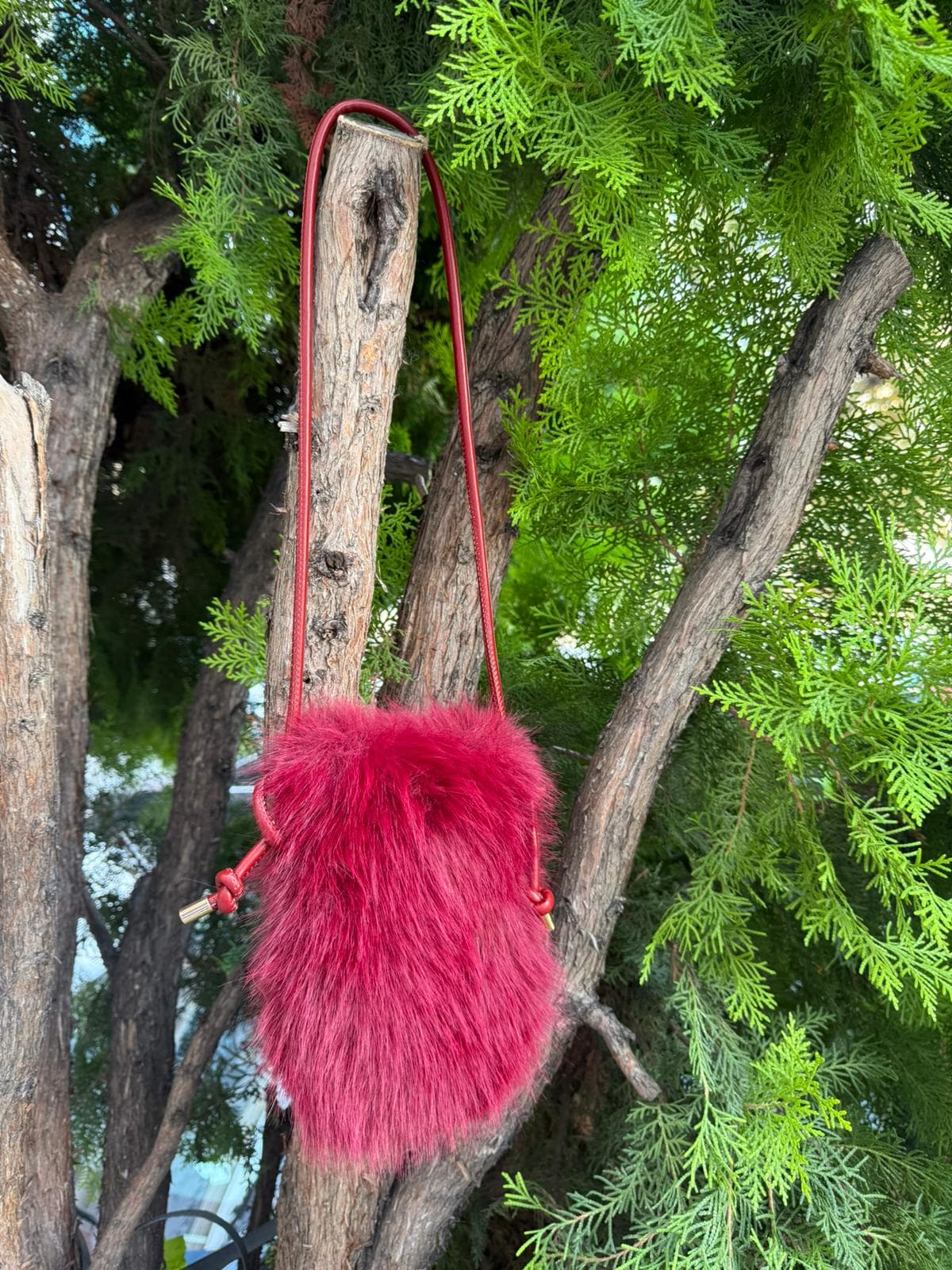 NWC-006 İçi Kadife Astarlı Bordo Mini Peluş Çanta görsel 3