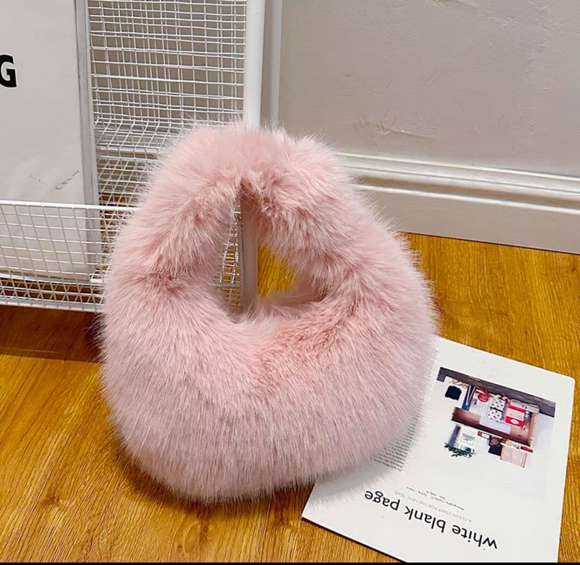 NWC-001 Pembe Peluş Çanta