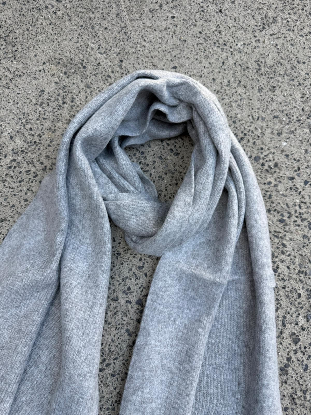 14808 Ucu Çoban Dikişli Gri Triko Şal 43x220 cm görsel 3