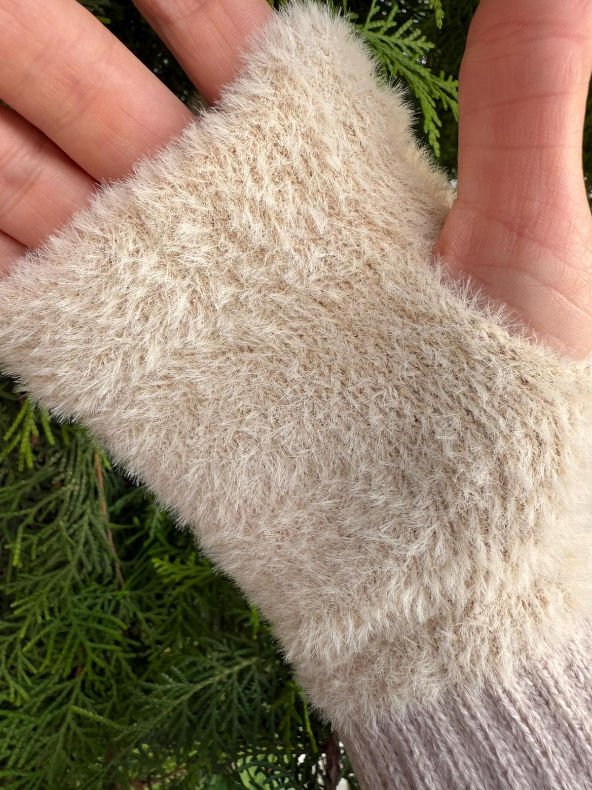 16027-1 Peluş Vizon Eldiven görsel 3