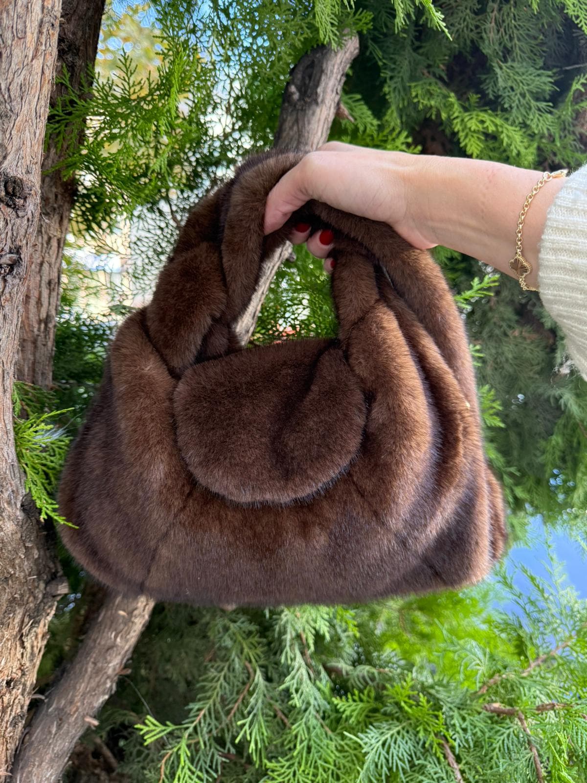 NWC-038 Peluş Kahverengi Çanta 20x32 cm görsel 3