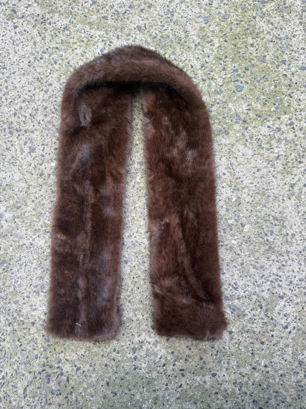 14816 İçten Geçmeli Kahverengi Peluş Boyunluk Atkı 10x95 cm görsel 5